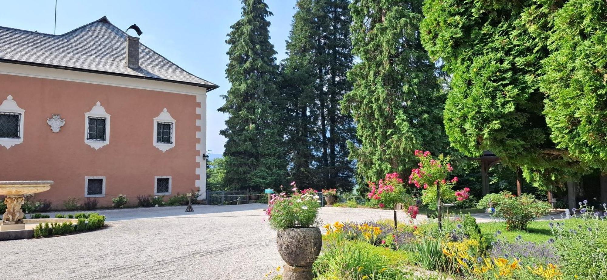 Ferienwohnungen Schloss Wasserleonburg Nötsch Exterior foto
