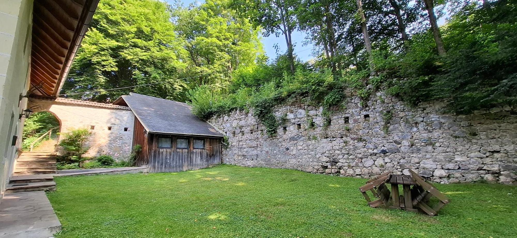 Ferienwohnungen Schloss Wasserleonburg Nötsch Habitación foto